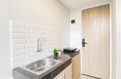 Lebak Bulus Apartment | Urban Cozy Loft Studio At Apartment Apple 3 Condovilla
