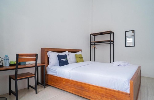 Batu Hotel | Urbanview Hotel Sky Batu Malang by RedDoorz