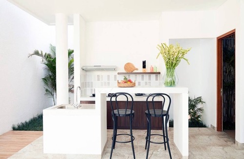 Batu Bolong Villa | Very close to Echo Beach!