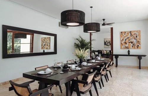 Petitenget Villa | Villa Amara Pradi - 550m to Petitenget Beach