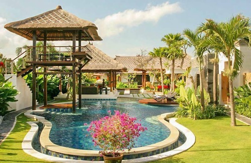 Petitenget Villa | Villa Asta - Five Bedroom Villa, Sleeps 16