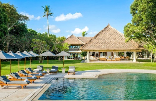 Batubelig Villa | Villa Atas Ombak - Five Bedroom Villa, Sleeps 10