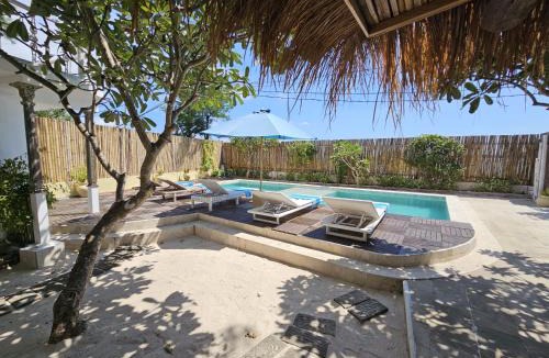 Gili Meno Villa | Villa Aurora: 4 BR, Front Beach