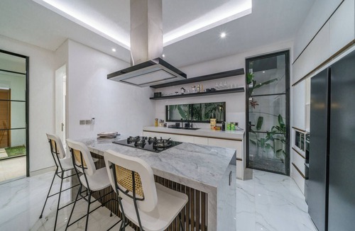Sunset Road Villa | Villa Blue Water by GORO