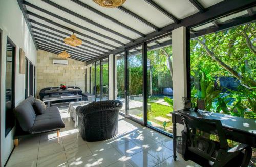 Sawangan Villa | Villa Brezze - Nusa Dua