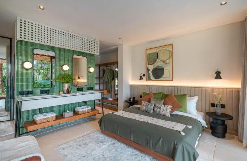 Berawa Villa | Villa Coco Bay - Iconic 8BR Tropical Villa Next to the Beach