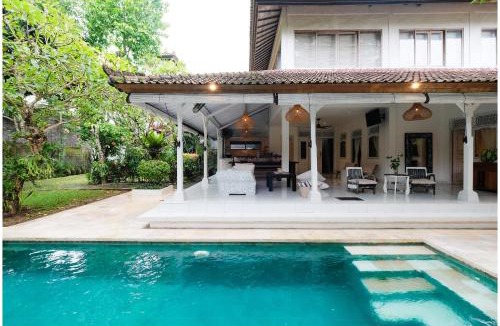 Sunset Road House | Villa Hari