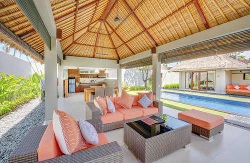 Sunset Road Villa | Villa Jerami & Spa