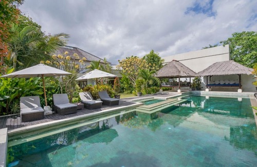 Berawa Villa | Villa Kaira Estate by Villas Direct Bali