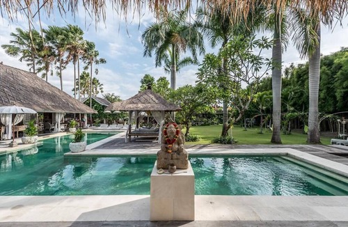 Laksmana Villa | Villa Kalis, large villa in the heart of Seminyak, Bali