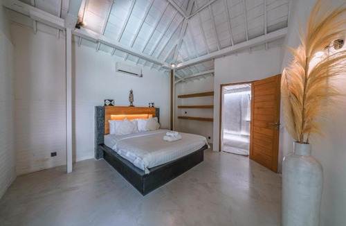 Berawa Villa | Villa Kazz 3 - Villa 3 Joglo style - 3 bdr - AMAZING LOCATION