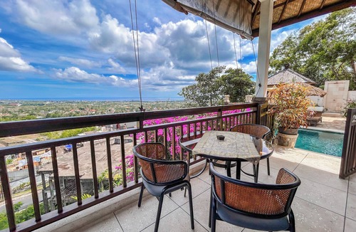 Ungasan Villa | Villa Leana - 4 Bedroom, family friendly inc. pool fence, cook and epic sunsets
