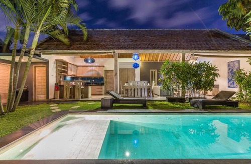 Sunset Road Villa | Villa Macha