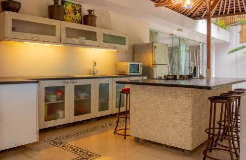Batubelig Villa | Villa Marie Clare