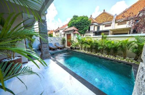 Kartika Plaza Villa | Villa MARIE - KUTA - 6 Bedroom 4 Bathroom Villa - Great Location !