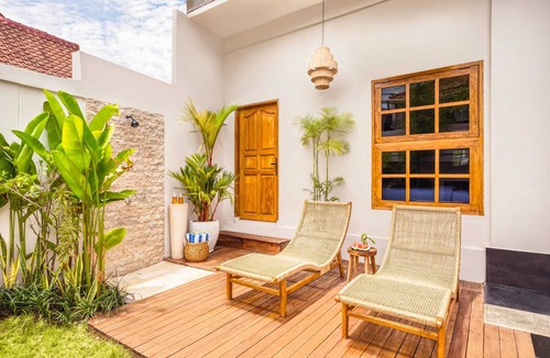 Berawa Villa | Villa Maya - 4BDR with private Pool & Garden