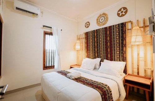 Sewon House | Villa New D'Bamboo by Plesirhatiyogja