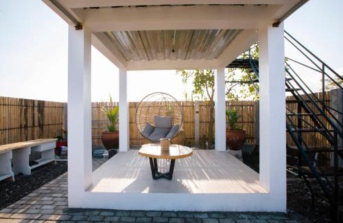 Sewon House | Villa New D'Bamboo by Plesirhatiyogja