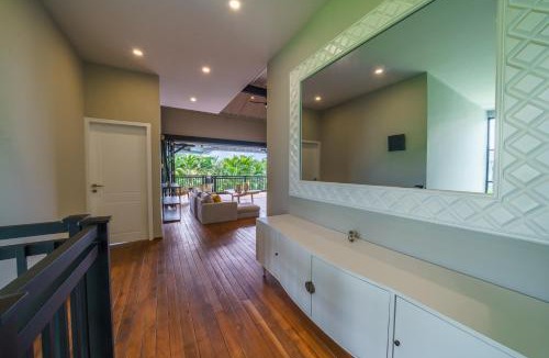 Berawa Villa | Villa Okenada - Modern 5-bedroom pool villa in Berawa!
