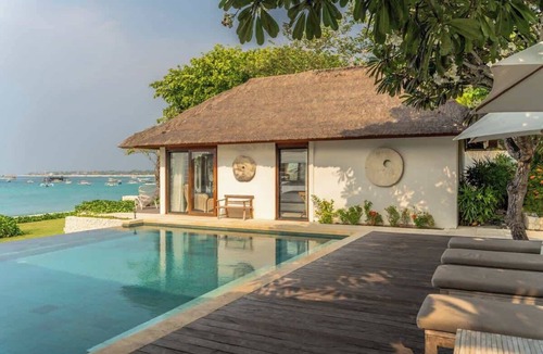 Mushroom Bay Villa | Villa Pantai - 6 Bedroom Villa