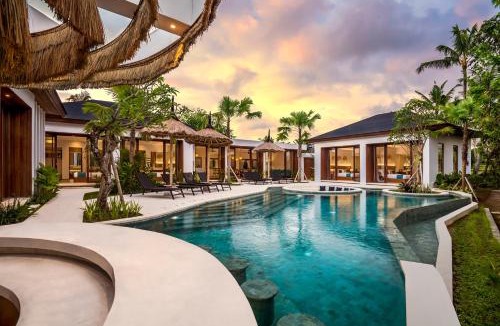 Kemenuh Villa | Villa PoolBar by BaliSuperHost