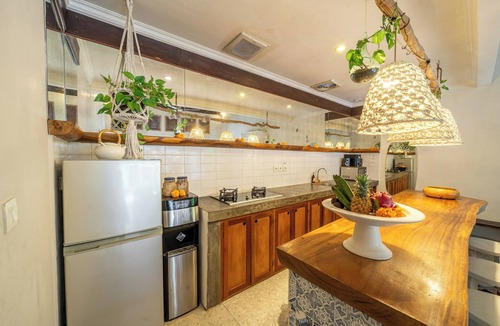 Petitenget Villa | Villa Sarong 2 Chic 2BR Boho Villa: Prime Central Location