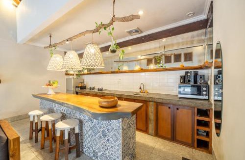 Petitenget Villa | Villa Sarong 2 Chic 2BR Boho Villa Prime Central Location
