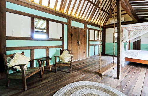 Pererenan Villa | Villa Seniman Canggu Room 4 Wooden Gladak
