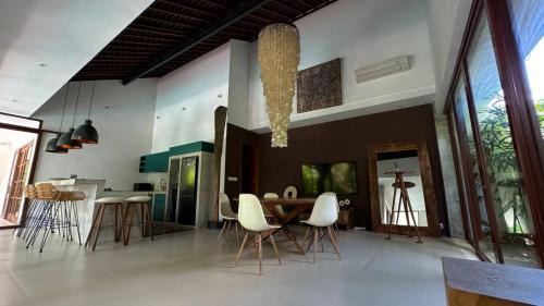 Umalas House | Villa TELU