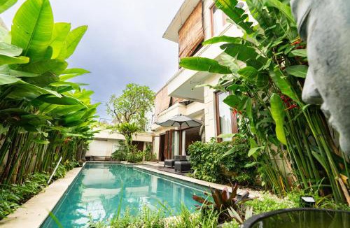 Dewi Sri Villa | Villa Tepi Sungai - Luxury 6-BR villa, sleeps 14, 15m pool in Seminyak