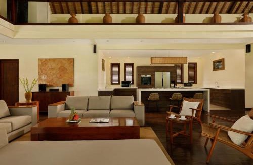 Padonan Villa | Villa Tirtadari by Nakula
