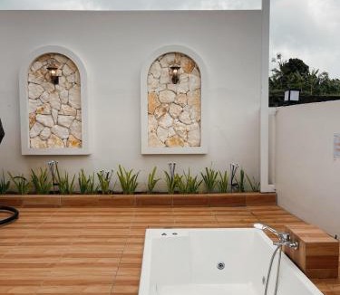 Parongpong Villa | Villa with jacuzzi, Damar Ningrum 5