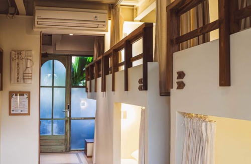 Petitenget Hostel | White Penny Hostel