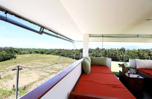 Seseh Apartment | William's Place | 1 Bedroom Gray Apartment