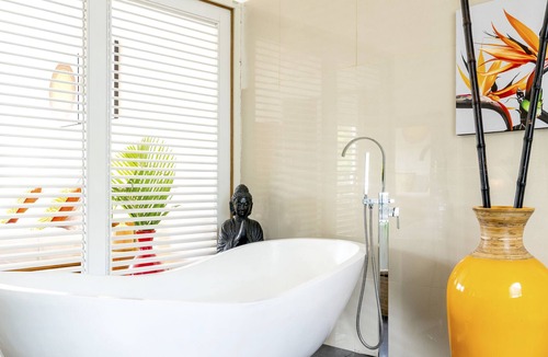 Petitenget Villa | XXL BEACH VILLA FOR 24*BIG SMILE SERVICE*CARS*POOL