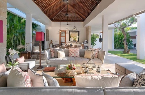 Petitenget Villa | Your Private Paradise – Bali Villa 1050