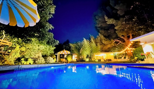 1-Acre Gated Home AND Guesthouse. Heated Pool & Spa. Victoria Avenue Retreat. in Riverside