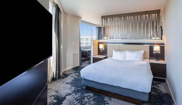 2 Junior King Suite at Grand Bay San Francisco Hotel, Onsite Pool & Pets Allowed in Redwood City