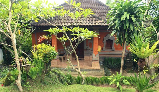 210m2 Antique, Trendy, Arty, Yogi House + Central Quiet Garden Pool + Fast Wifi