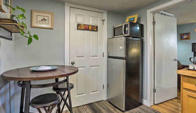 3 Mi to Dtwn: Convenient Denver Apt in Denver
