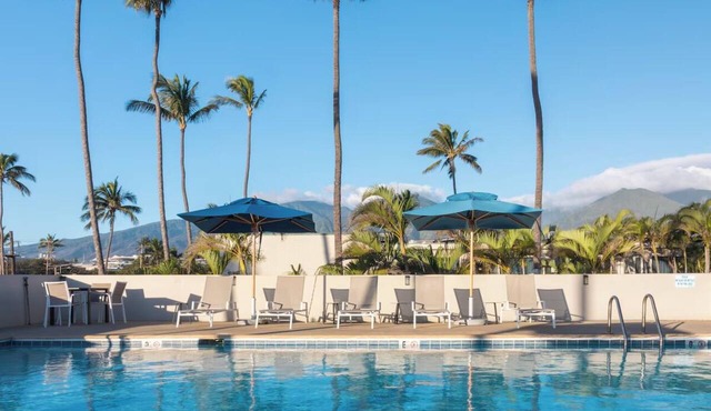 4 Oceanfront Units w/Outdoor Pool | Prime Location | Kanaha Beach - 2.9 miles in Kahului