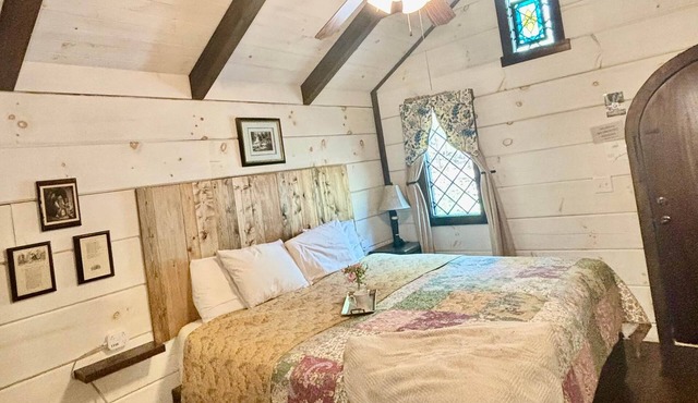 #4 Stella - Tiny Home Cottage in Sevierville