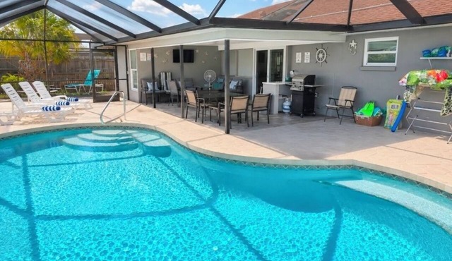 4BR Private Pool Home Near Anna Maria Island - Sleeps 8 in Bradenton