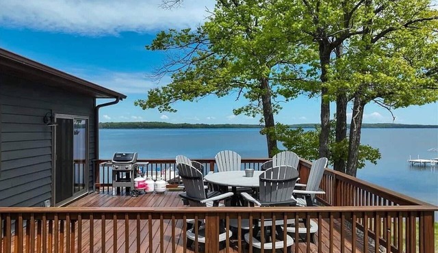 7BR Waterfront Retreat on Grindstone Lake | Sleeps 20+ | Endless Family Fun in Hayward