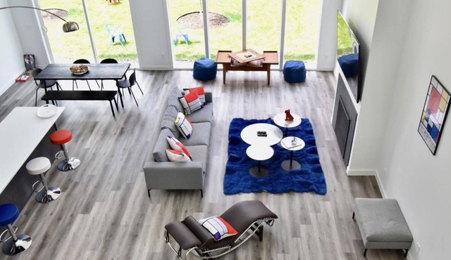 AMAZING MODERN STYLED HOUSE NEW BUILT STEPS FROM VERY SPECIAL DOWTOWN WAYZATA in Wayzata