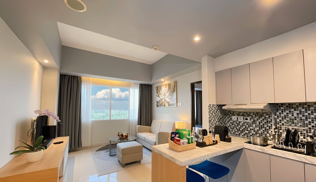 BATIQA Hotel & Apartments Karawang in Karawang