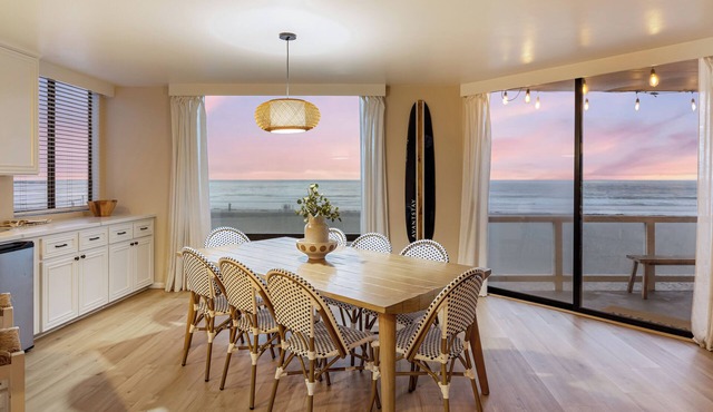 Beachfront Home w/Ocean Views Right on Mission Beach | Belmont by AvantStay in San Diego