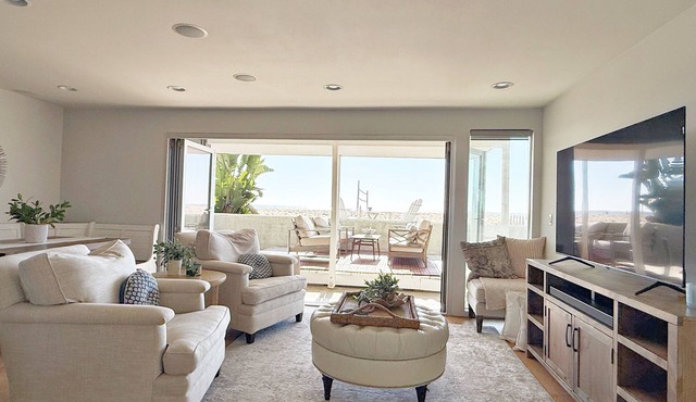Beachfront Property — 3BR Directly on the Sand in Playa del Rey in Los Angeles