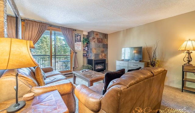 Bliss in Downtown Breck! Unbeatable Location with Stunning Mtn Views TE204 in Breckenridge