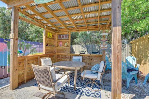 Breezy PCB Vacation Rental w/Lanai, Walk to Ocean in Panama City Beach